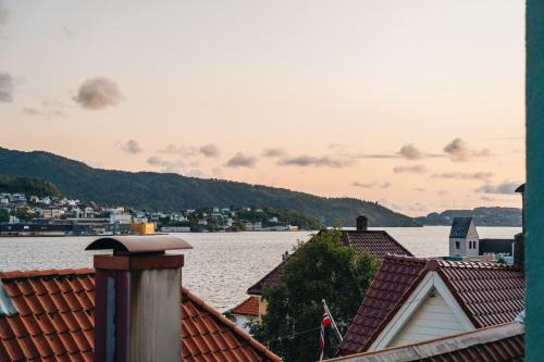 Bergens Nr1 smau I Enkel innsjekk I Sjøutsikt