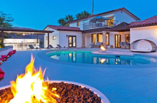 Big Horn Desert Estate Luxury Smarthome - Amazing Pool & Game Room!