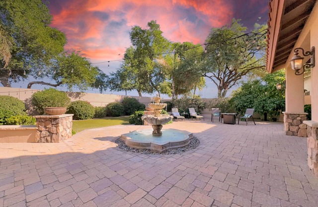 Biggy Home. Sleeps 12. Mayo Clinic, Desert Ridge, TPC Golf! Discount!