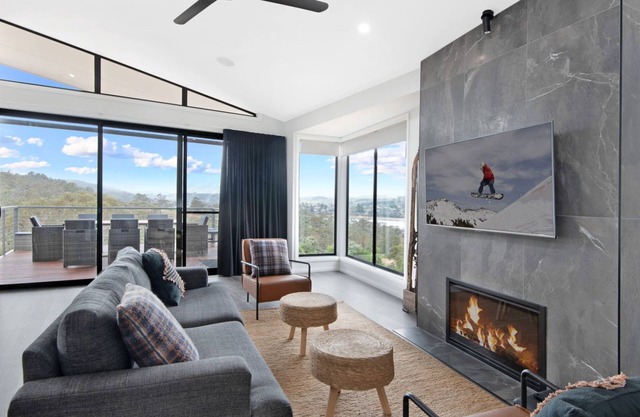 Black Diamond Retreat - Luxury 3BR Home l Lake Views l Fire Pit l WiFi l Bath