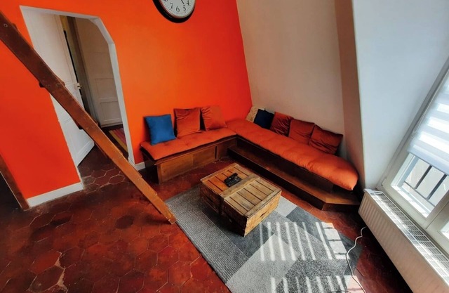 BnBNook - Charming 2BR Near Pantheon and Jardins