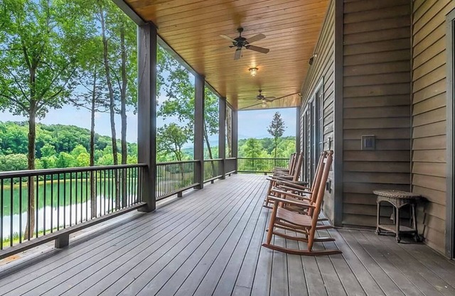 Bogey's Villa Retreat Mountain Serenity Meets Golf Excellence