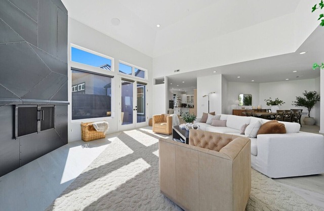 Book the Entire Eleanor Inn! Private Vineyard Stay