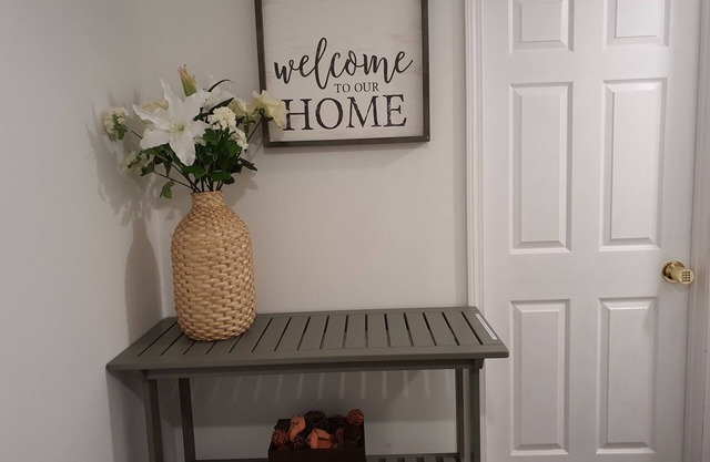 Boston's Beautiful 2 bedroom in historical Highland Park/Fort Hill neighborhood