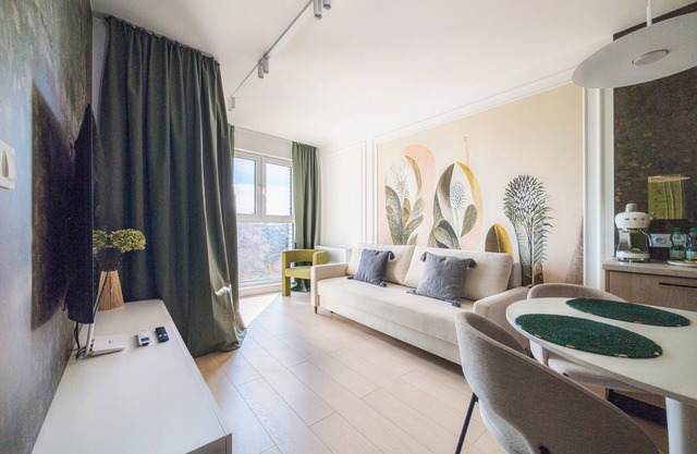 Botanical Garden Prestige Apartment