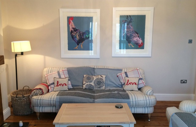 Boutique Cottage in the heart of Mumbles with parking - family & dog friendly!