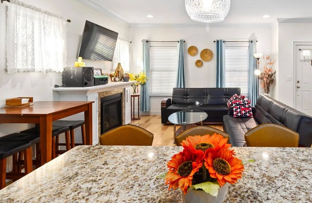 BRAND NEW HOME IN SARATOGA SPRINGS CLOSE TO ALL. TRACK. BROADWAY. WALK TO SPAC.