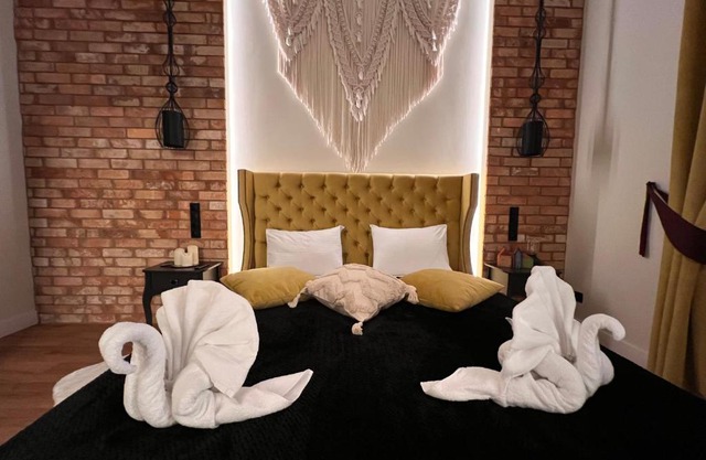 Brick Castle - Apartament Helga