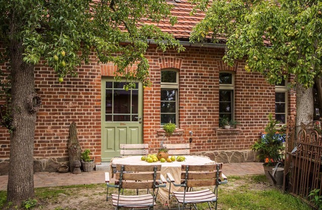 Brick house summer love