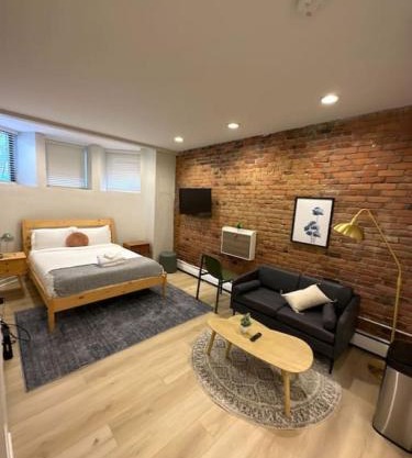 Brixton Studio Minutes from Back Bay