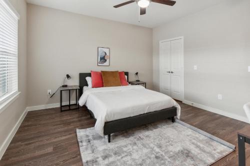 C Creek 4306 I New Construction 1bd Apt I Gated