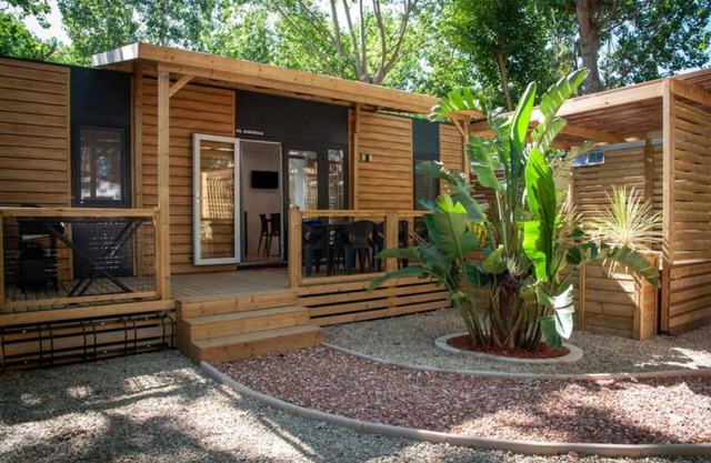 Camping 4 étoiles - Piscine - ccaffcg