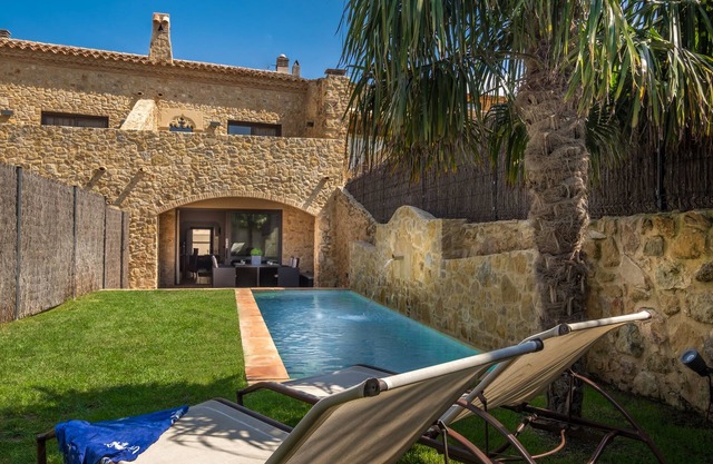 CAN CARANTA Aurora House - Splendid 18th Century House in Pals