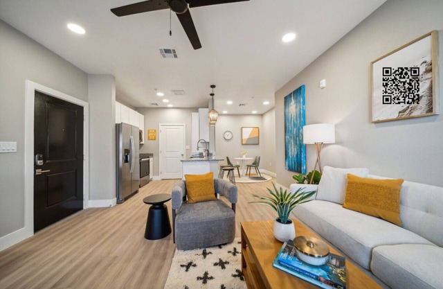 Casa del Mar Apartments