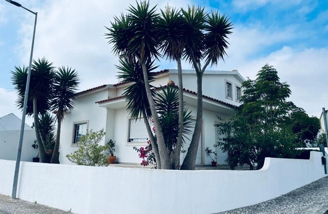 Casa do Canto - Uma casa no campo, perto da praia.