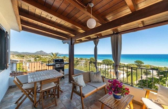 Casa Mariano in Costa Rei, Sea View 🌊, 3 min from the beach.