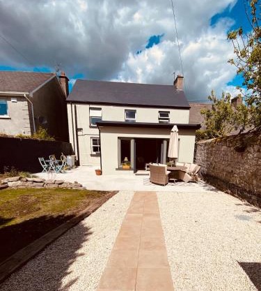 Cashel town house 4 bed