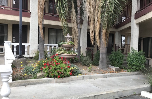 Castaic Inn Near Six Flags Magic Mountain