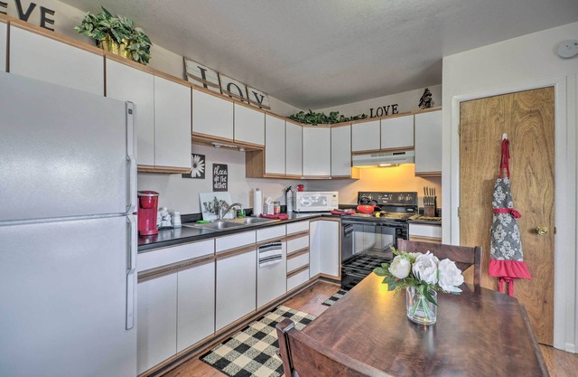 'cedar Mountain Hideout' By Cody Night Rodeo!