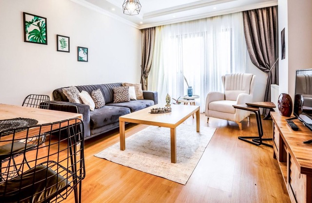 Central and Spacious Flat in Istanbul Atasehir