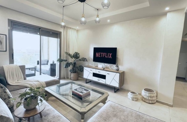 Central Cozy Kesh - Pool - Terrace