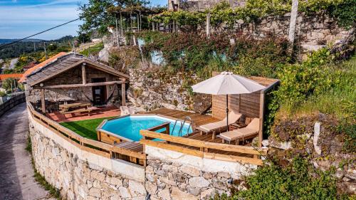 Chalé dos Penedos, sossego e piscina privada