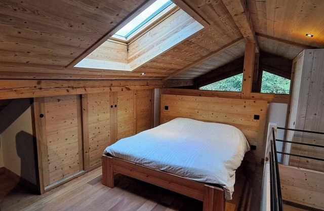 Chalet with panoramic view, not overlooked, close to Chamonix