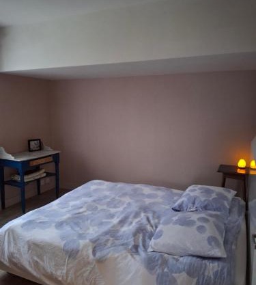 Chambre lit double près de la Loire