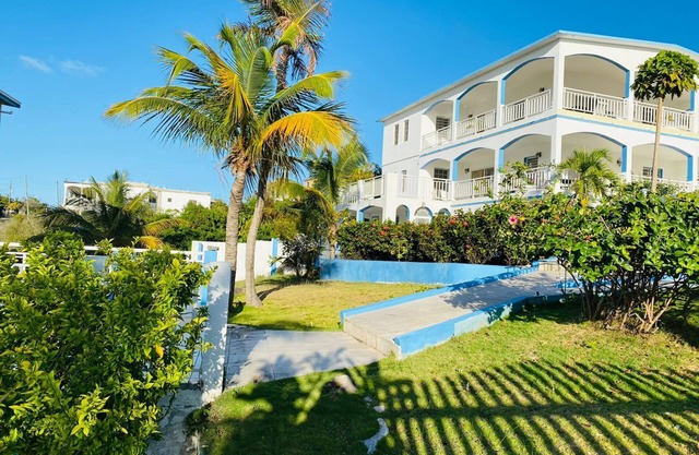 Charming 1-bedroom villa in wonderful South Hill with AC, WiFi