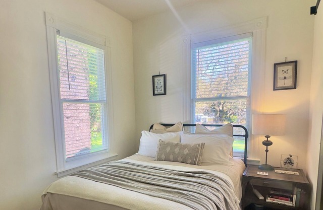 Charming 1908 Farmhouse + Designer Airstream Retreat in Sonoma Wine Country