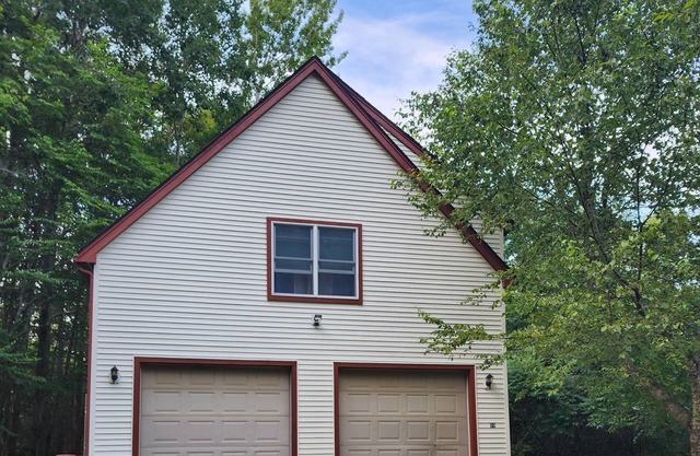 Charming 1BR Beach Getaway Near Long & Short Sands – Private, Peaceful, Perfect!