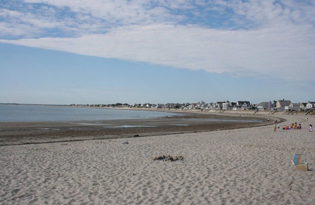 Charming Beach Cottage in Green Harbor-Just Steps to the Beach!