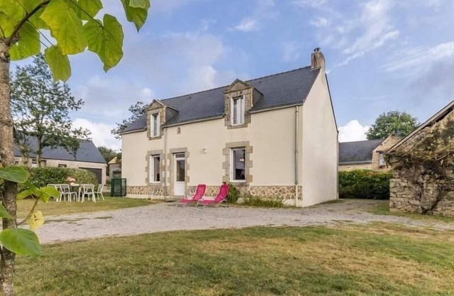 Charming Cottage Near Brière, Close to Pornichet Beach, Spacious Garden, Ideal for Families