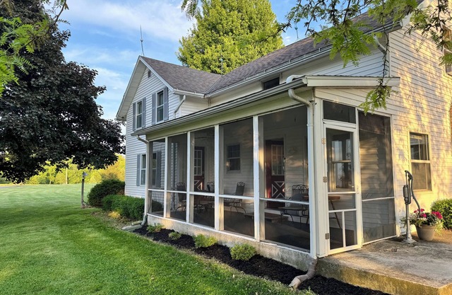 Charming Family Farmhouse Near Cedar Point n