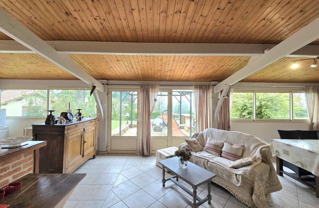 Charming Cottage in Périgord Limousin: WiFi, AC, Large Garden, EV Charger