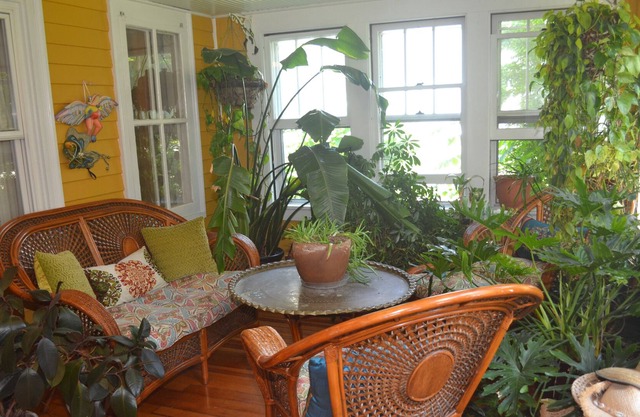 Charming Housatonic Village Cape