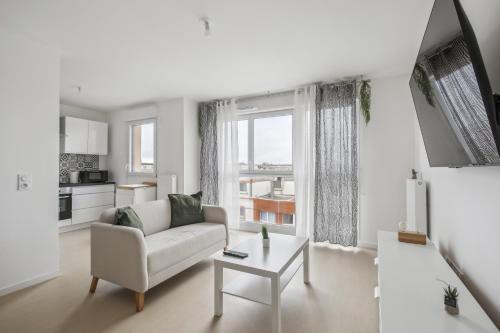 Chic and spacious apart with parking