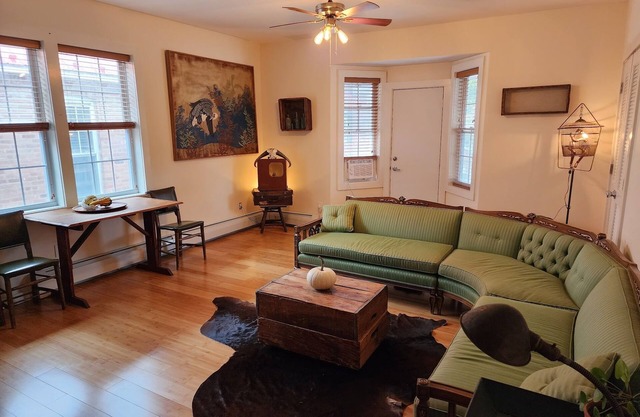 Chic Retreat in Mountain Dale! Near hiking, restaurants, and more!