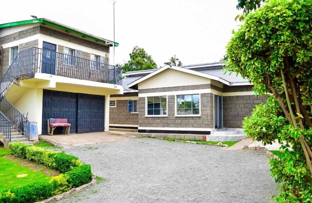 Chill 2-bedroom villa in Naivasha, own compound.