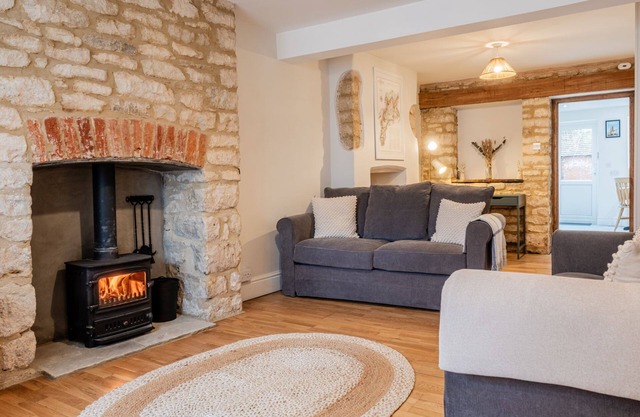 Churn View - a cottage that sleeps 4 guests in 2 bedrooms