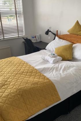 Cinderhouse Highbury Vale