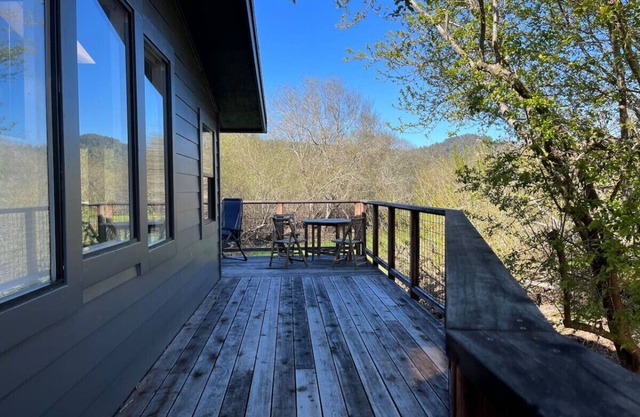 Close to Beaches! A Willows Retreat! True Luxury!