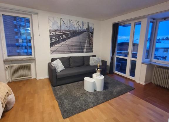 Close to the subway. Beautiful and Cozy apartment!