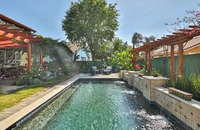 Close to Vineyards, Private Salt Water Pool, Game Area Retreat!
