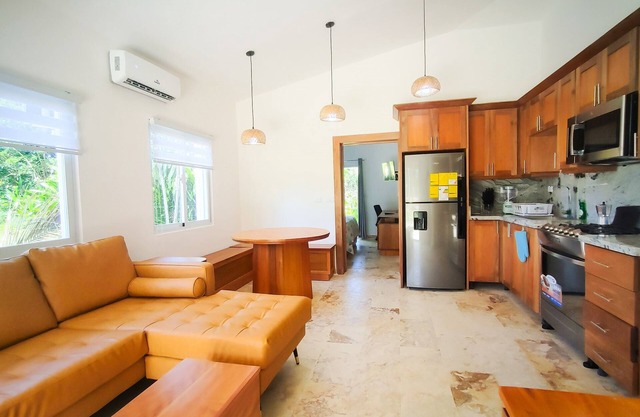 Cloud 9 - new house in beachfront community with WiFi, AC in enchanting La Boca