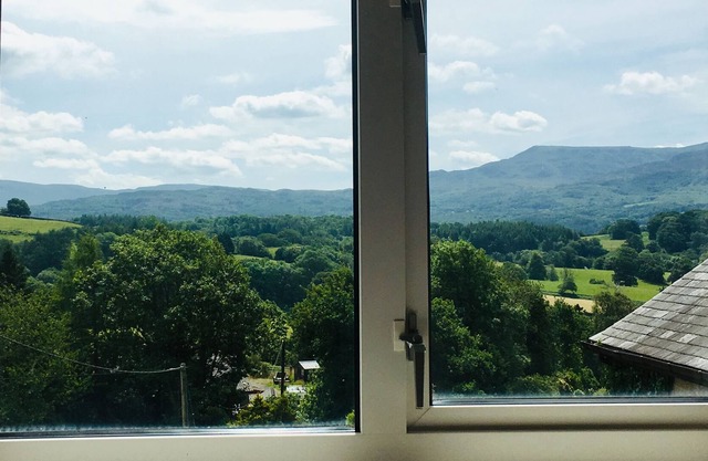 Coedlan - With Superb Views of Cader Idris