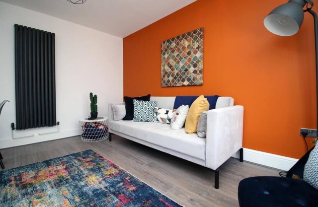 Cohost Partners Chic 3 Bed in Cardiff with Parking