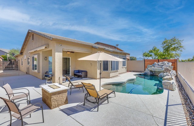 Coldwater Golf Course Getaway in Avondale!