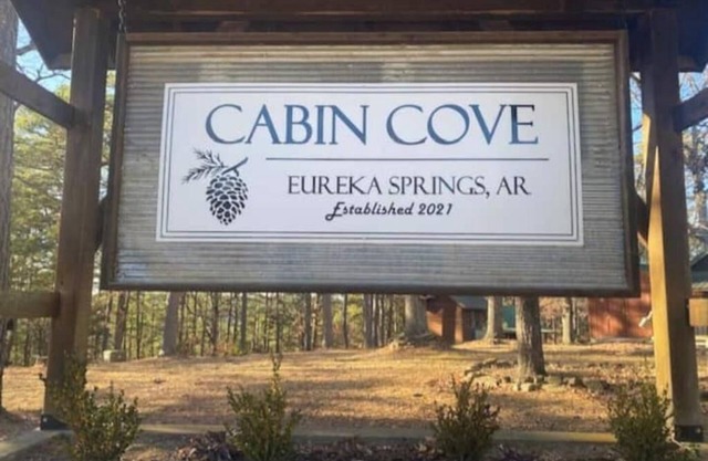 Collection of 6 Ozark Log Cabins