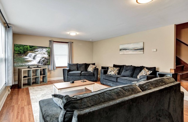 Comfortable 4-Bedroom Getaway